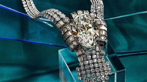 Teuerste Halskette: Mit dieser Kette schreibt Tiffany .